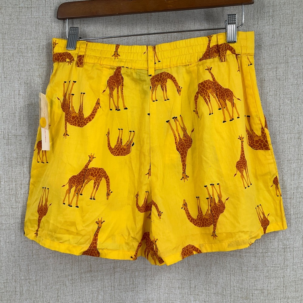 ModCloth Shorts Women M Yellow Cotton Giraffe Print High Rise Quirky Whimsical - Picture 2 of 11